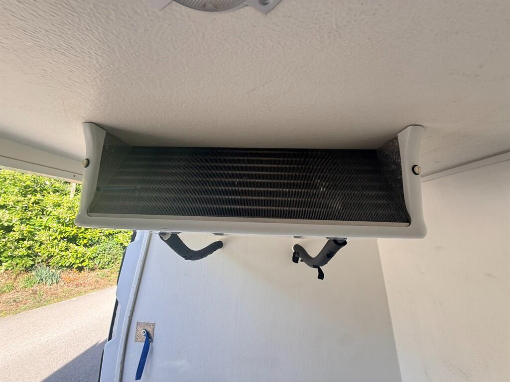 Mercedes Sprinter - Image 16