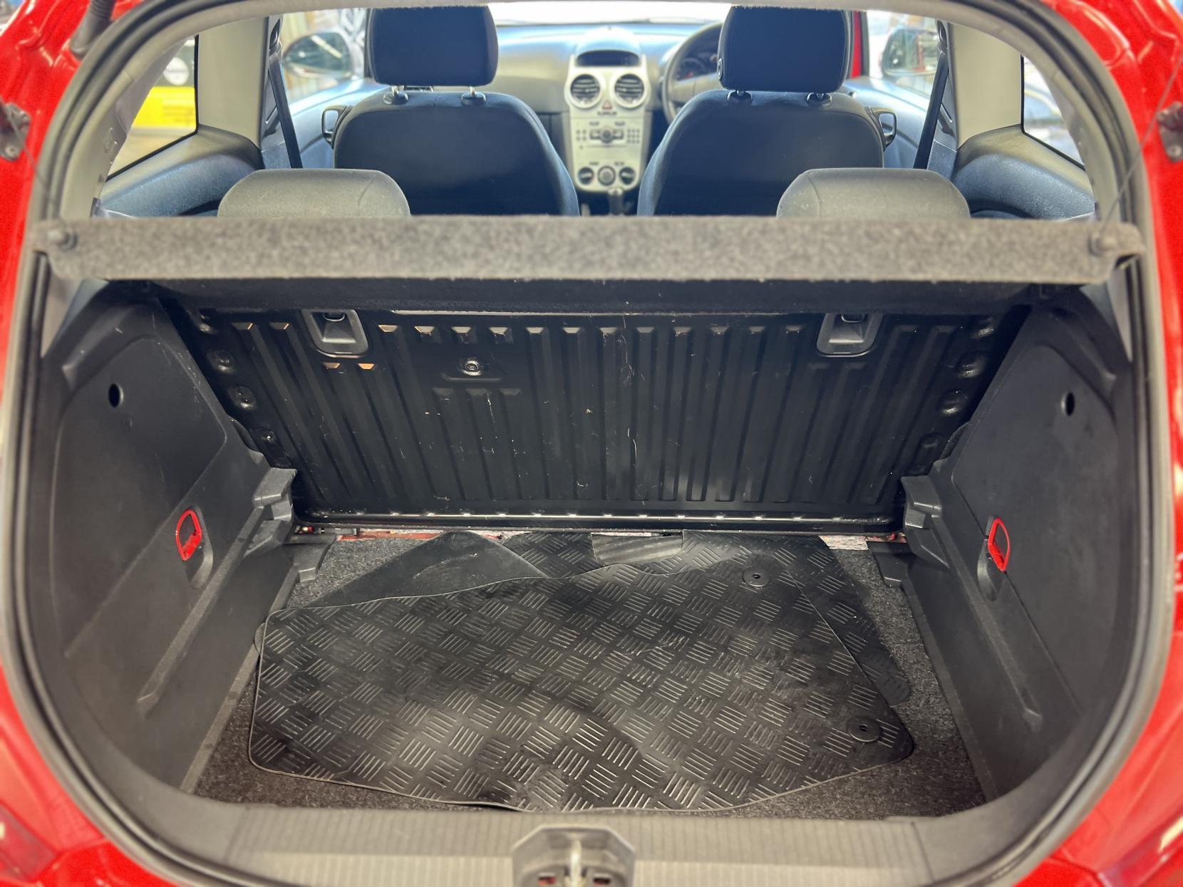 Vauxhall Corsa - Image 11