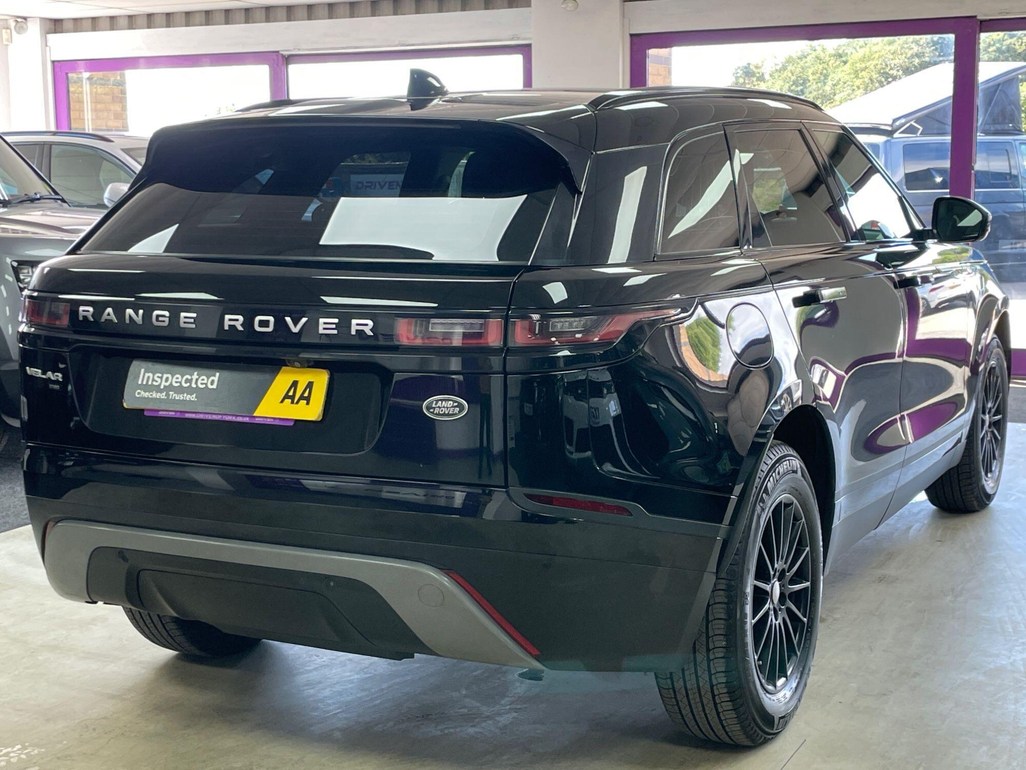 Land Rover Range Rover Velar - Image 11