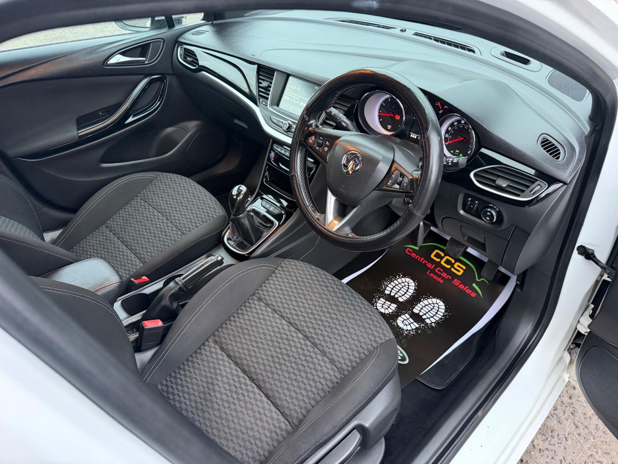 Vauxhall Astra - Image 23