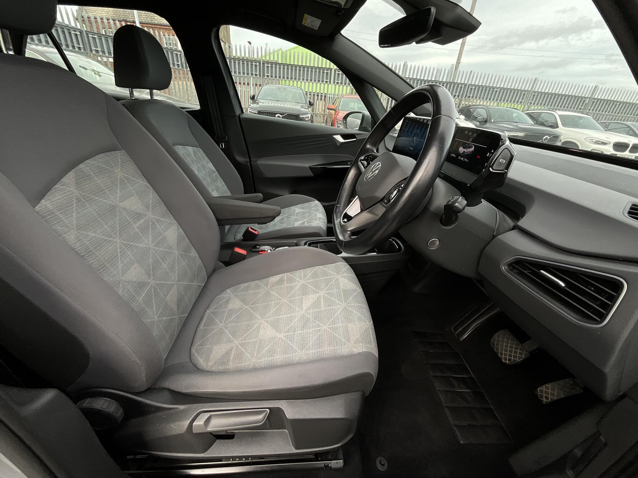 Volkswagen ID.3 - Image 9