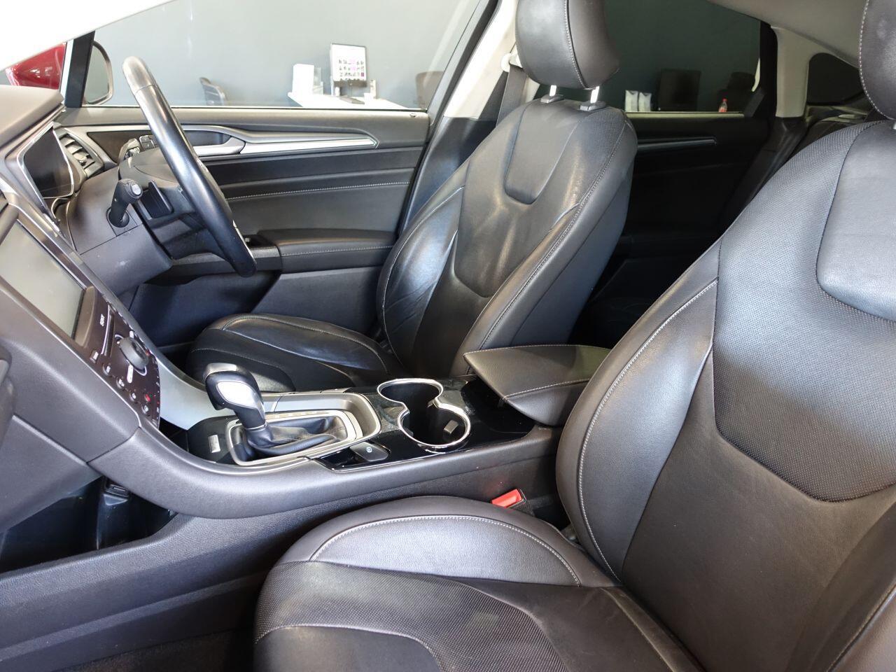 Ford Mondeo - Image 12