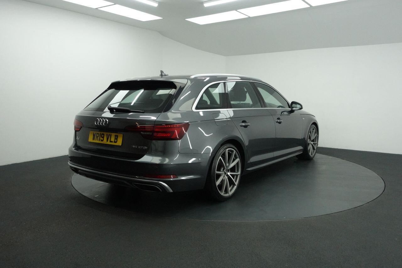 Audi A4 Avant - Image 12