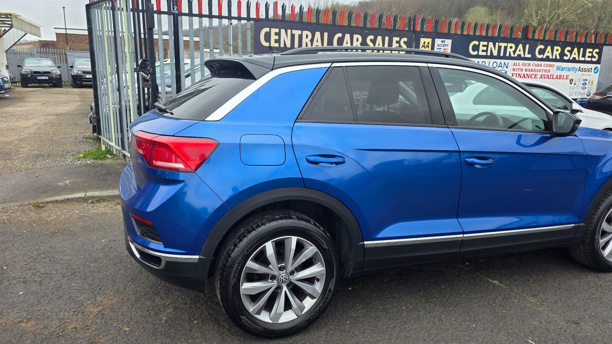 Volkswagen T-Roc - Image 11