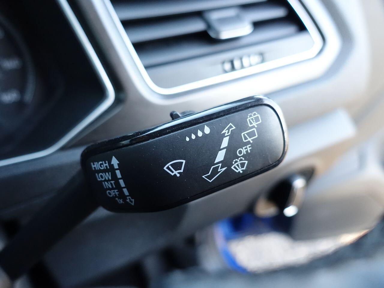 Volkswagen T-Roc - Image 15