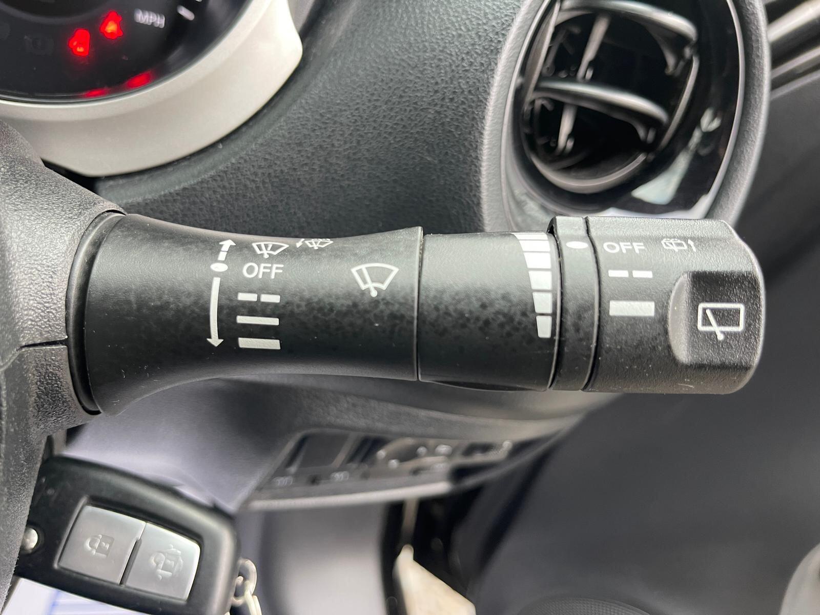 Nissan Juke - Image 27