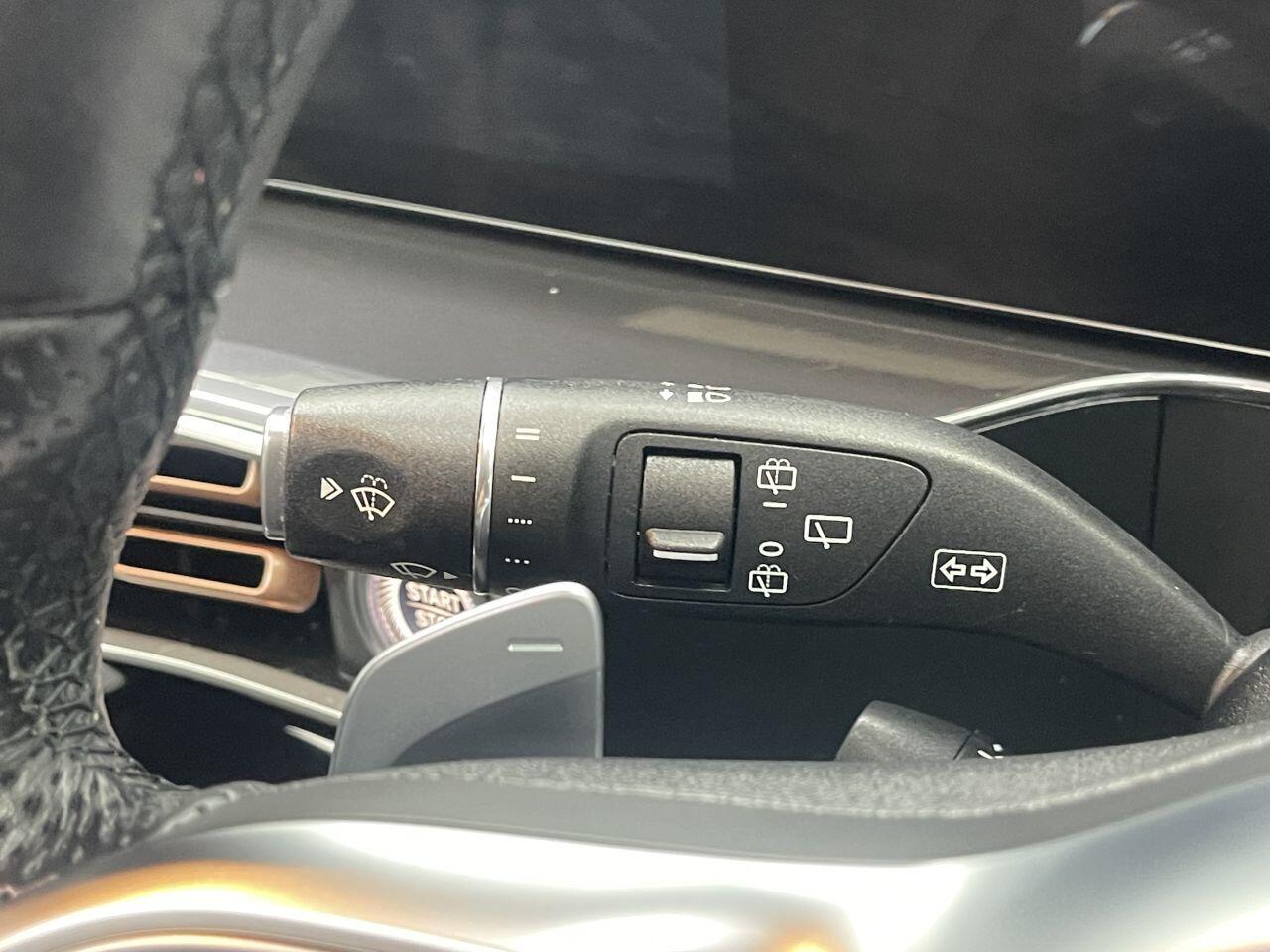 Mercedes Eqc - Image 37