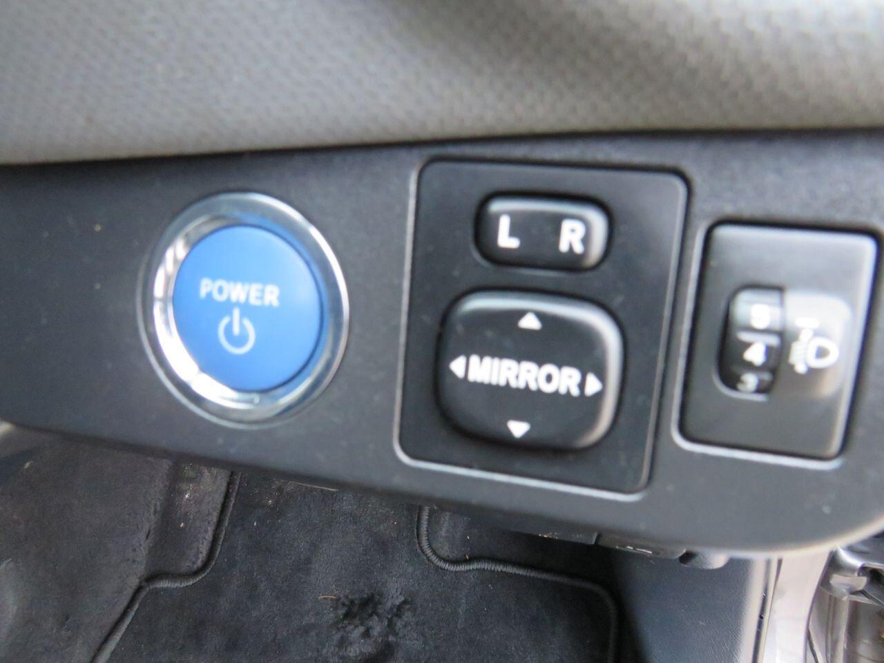 Toyota Yaris - Image 21