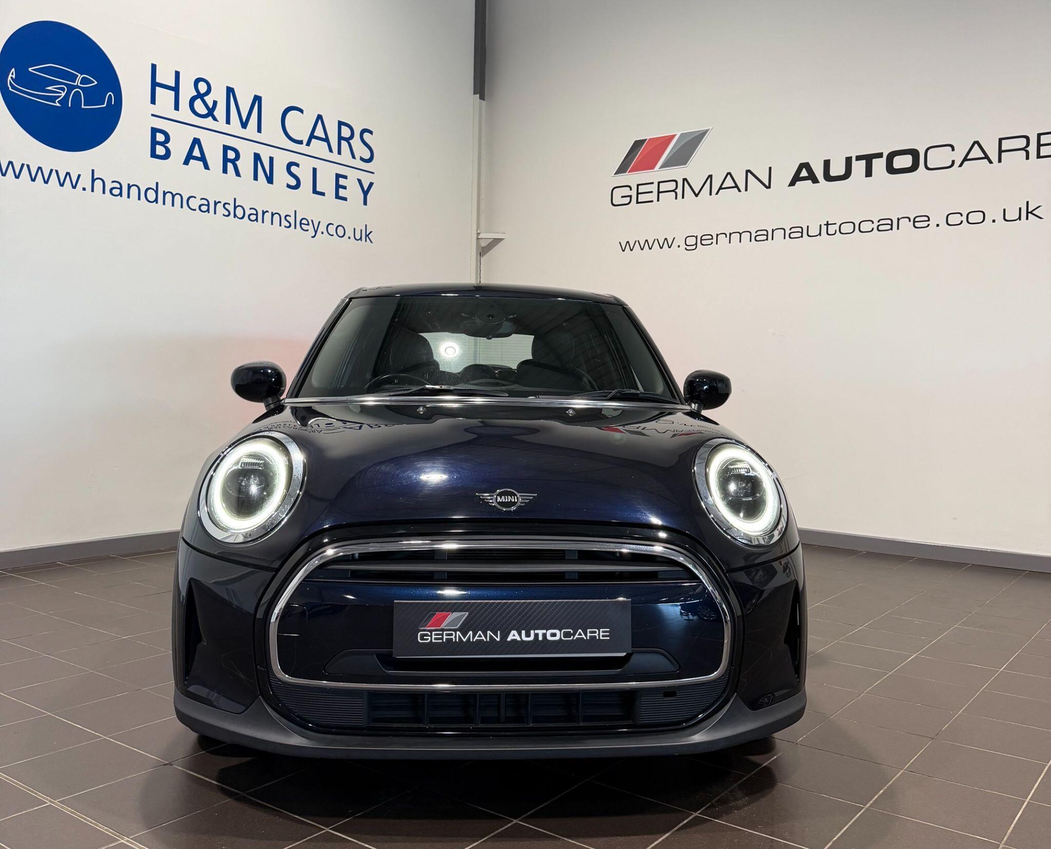 MINI Hatch - Image 2