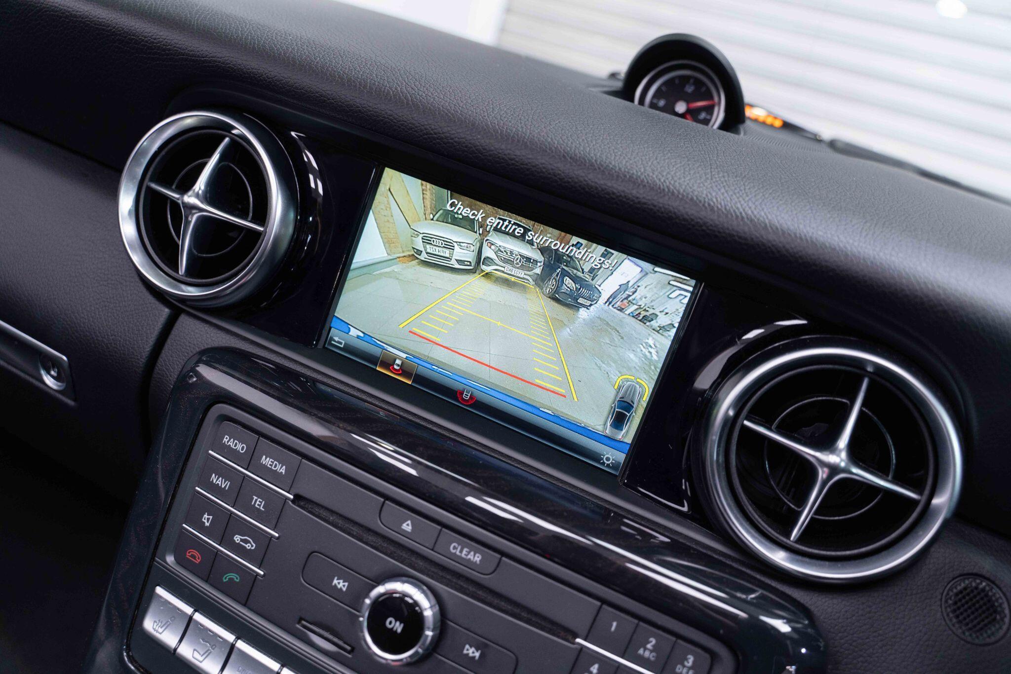 Mercedes SLC - Image 29