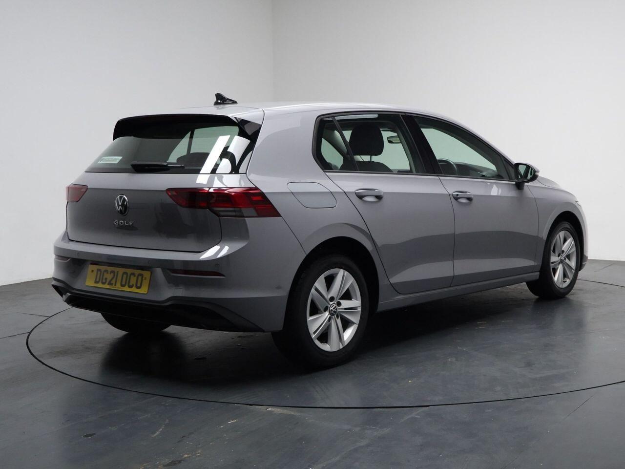 Volkswagen Golf - Image 12