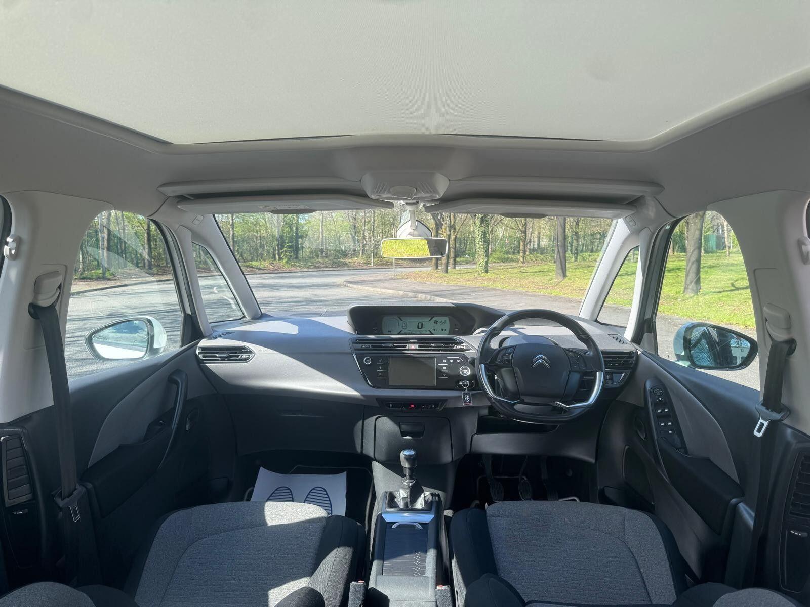 Citroen C4 Picasso - Image 24