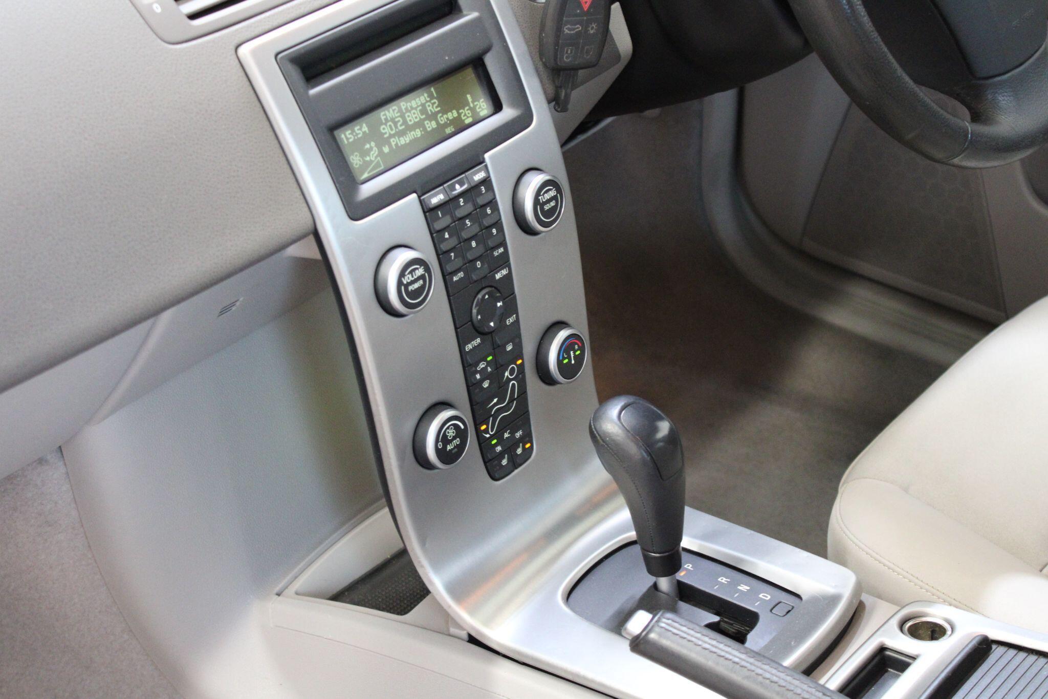 Volvo V50 - Image 32