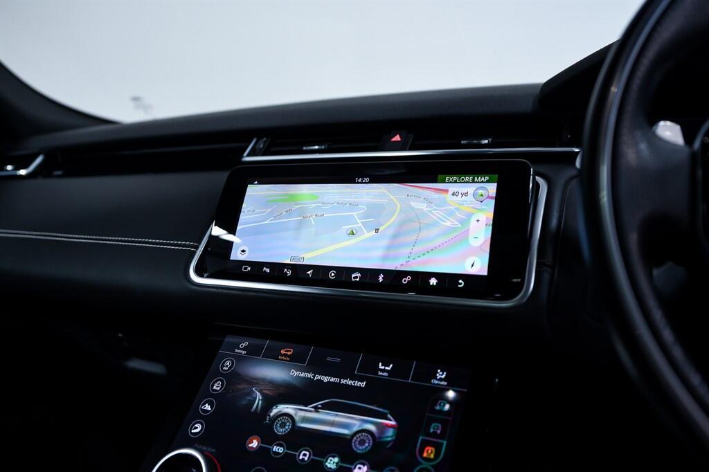 Land Rover Range Rover Velar - Image 26