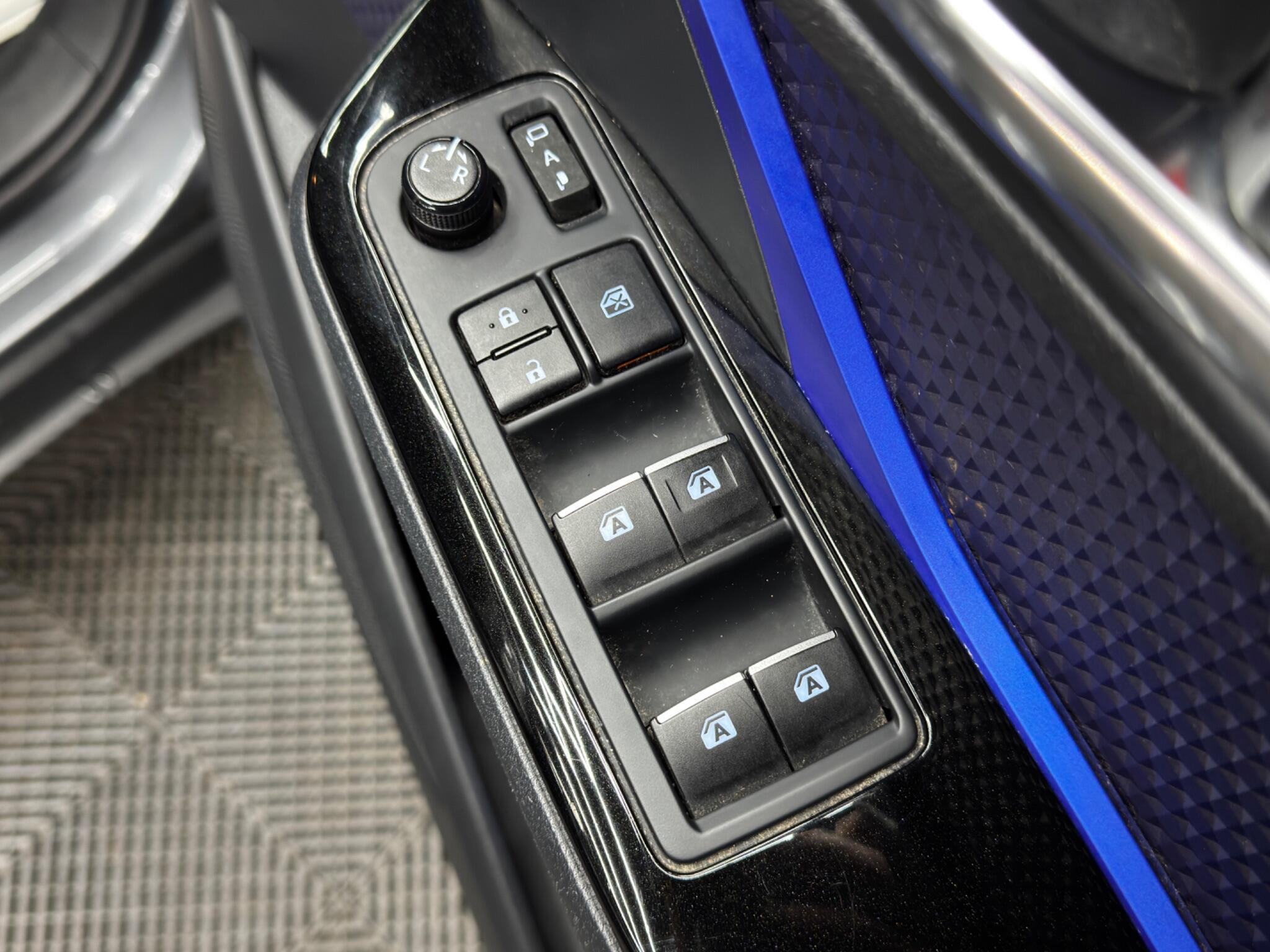 Toyota C-Hr - Image 38