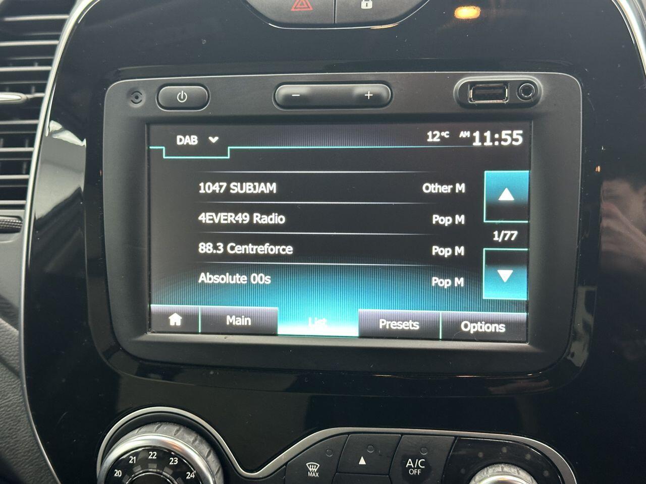 Renault Captur - Image 30