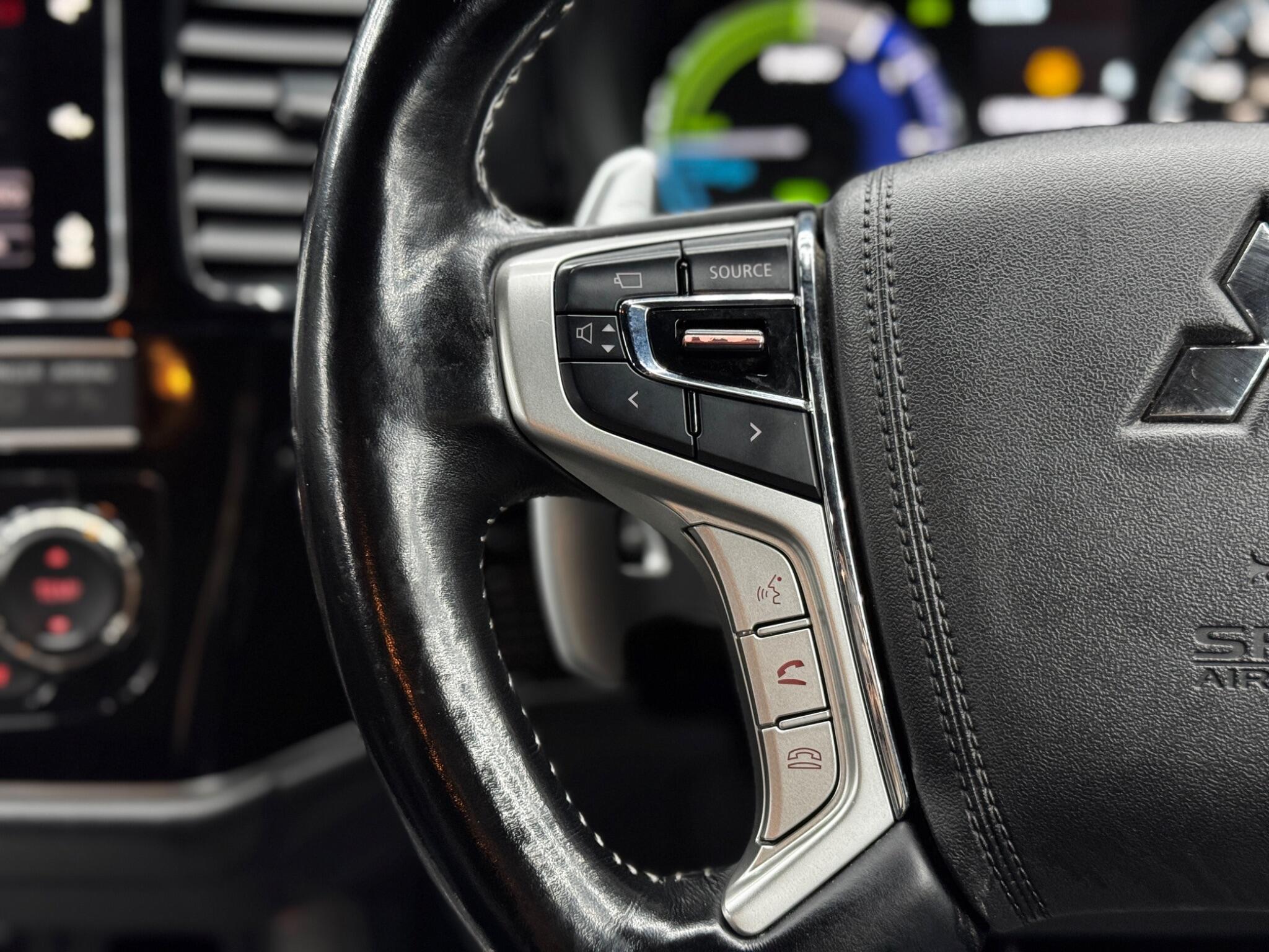 Mitsubishi Outlander - Image 20