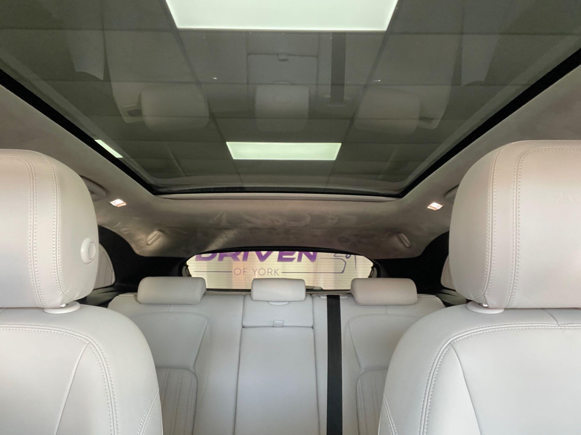 Jaguar F-Pace - Image 34