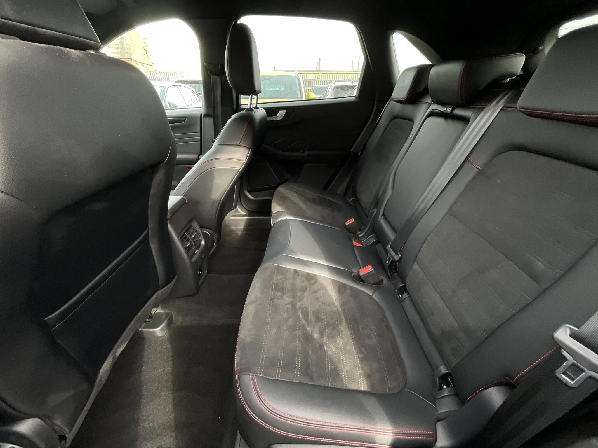 Ford Kuga - Image 16