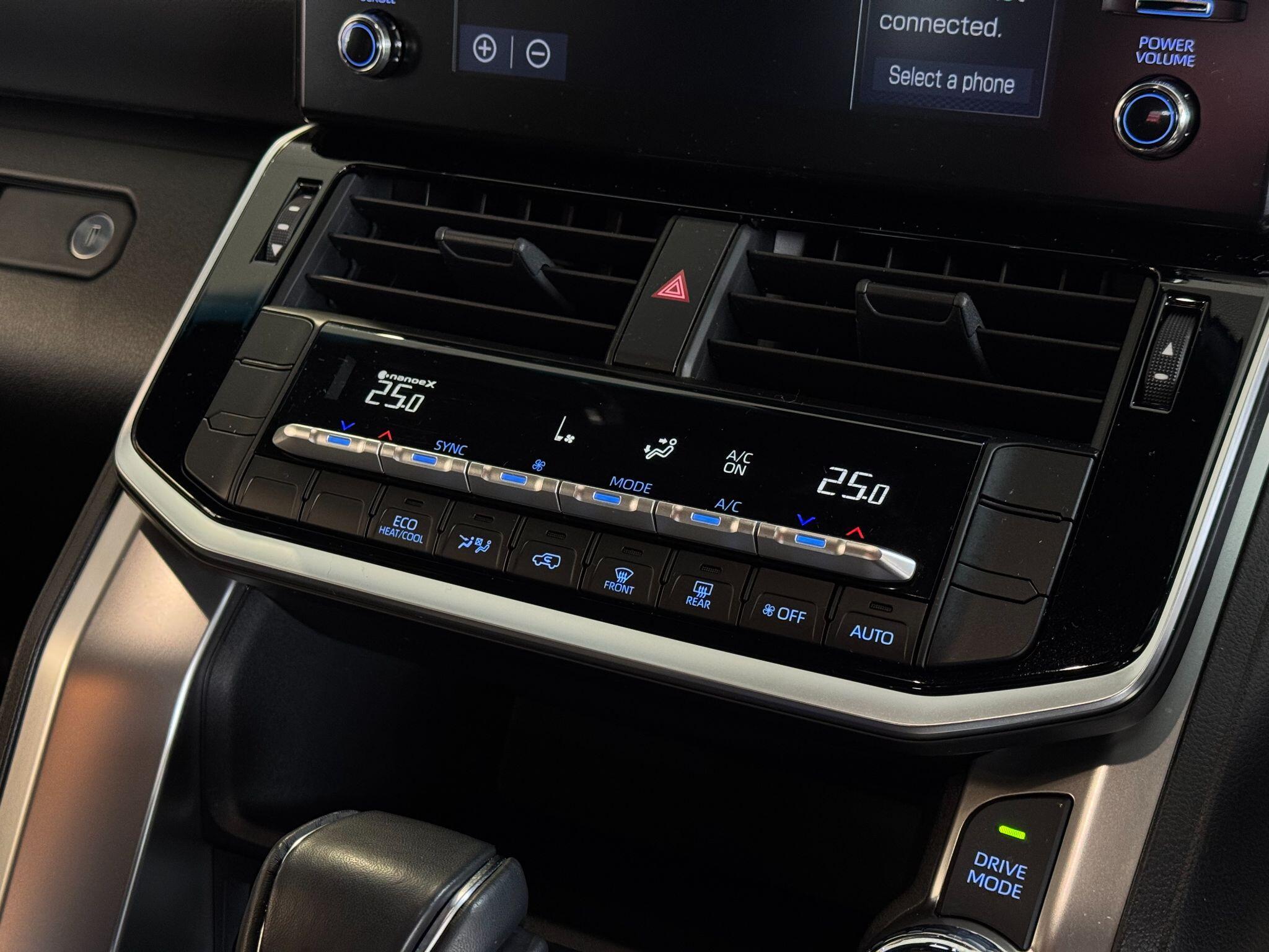 Toyota Land Cruiser - Image 31