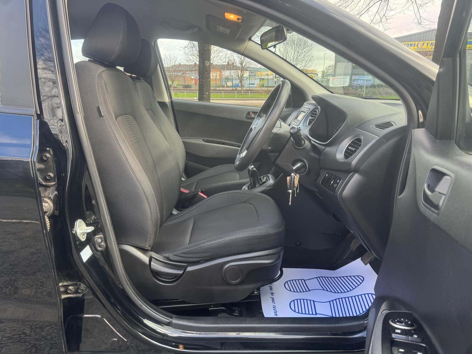 Hyundai i10 - Image 23