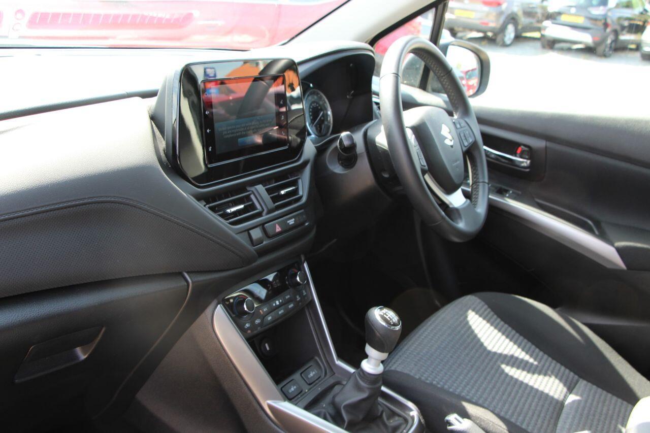 Suzuki S-Cross - Image 19