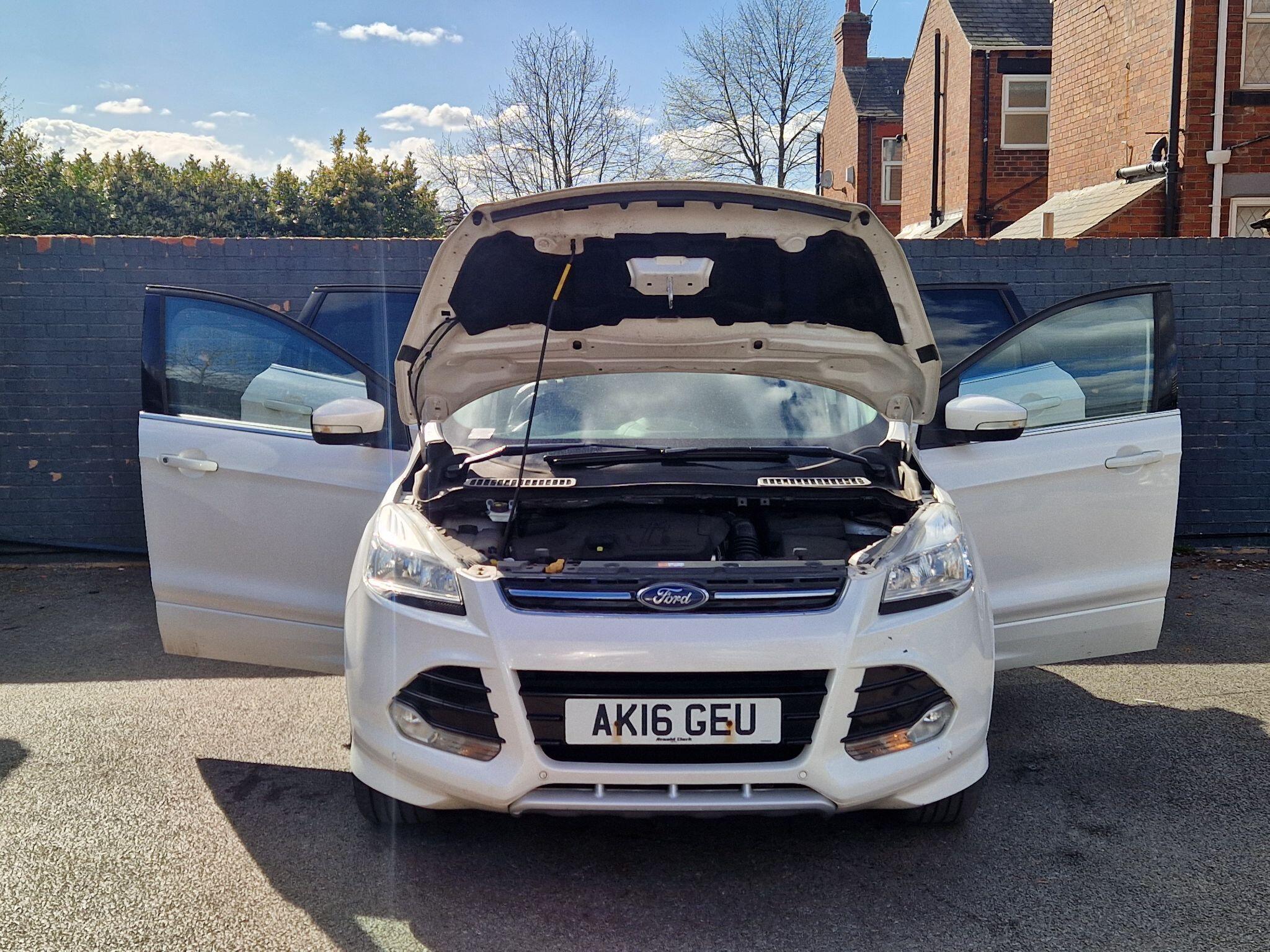 Ford Kuga - Image 13