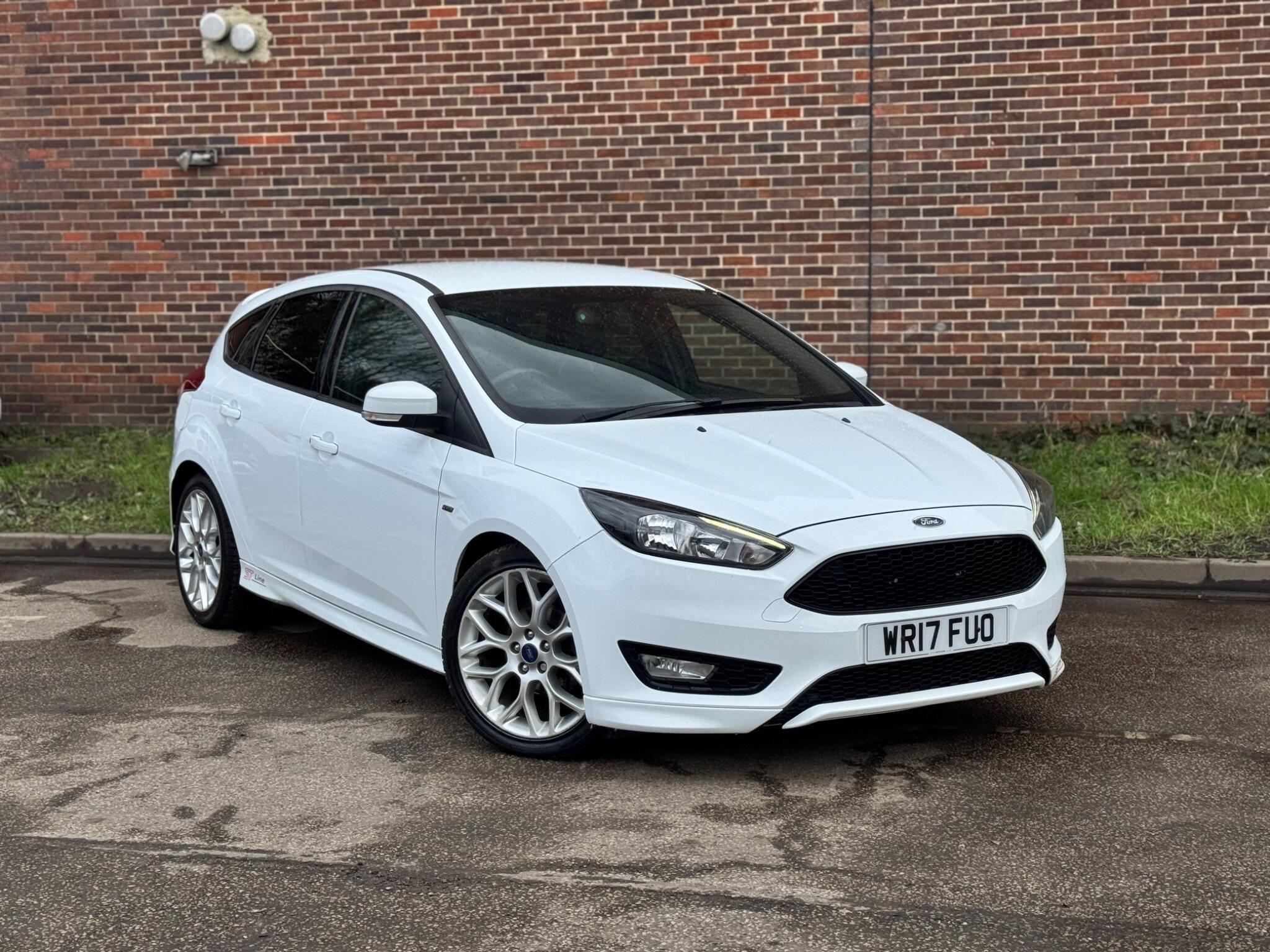 Ford Focus - Image 16