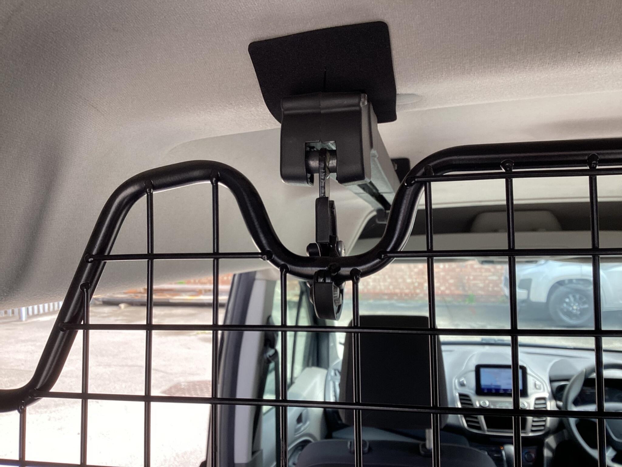 Ford Transit Connect - Image 15
