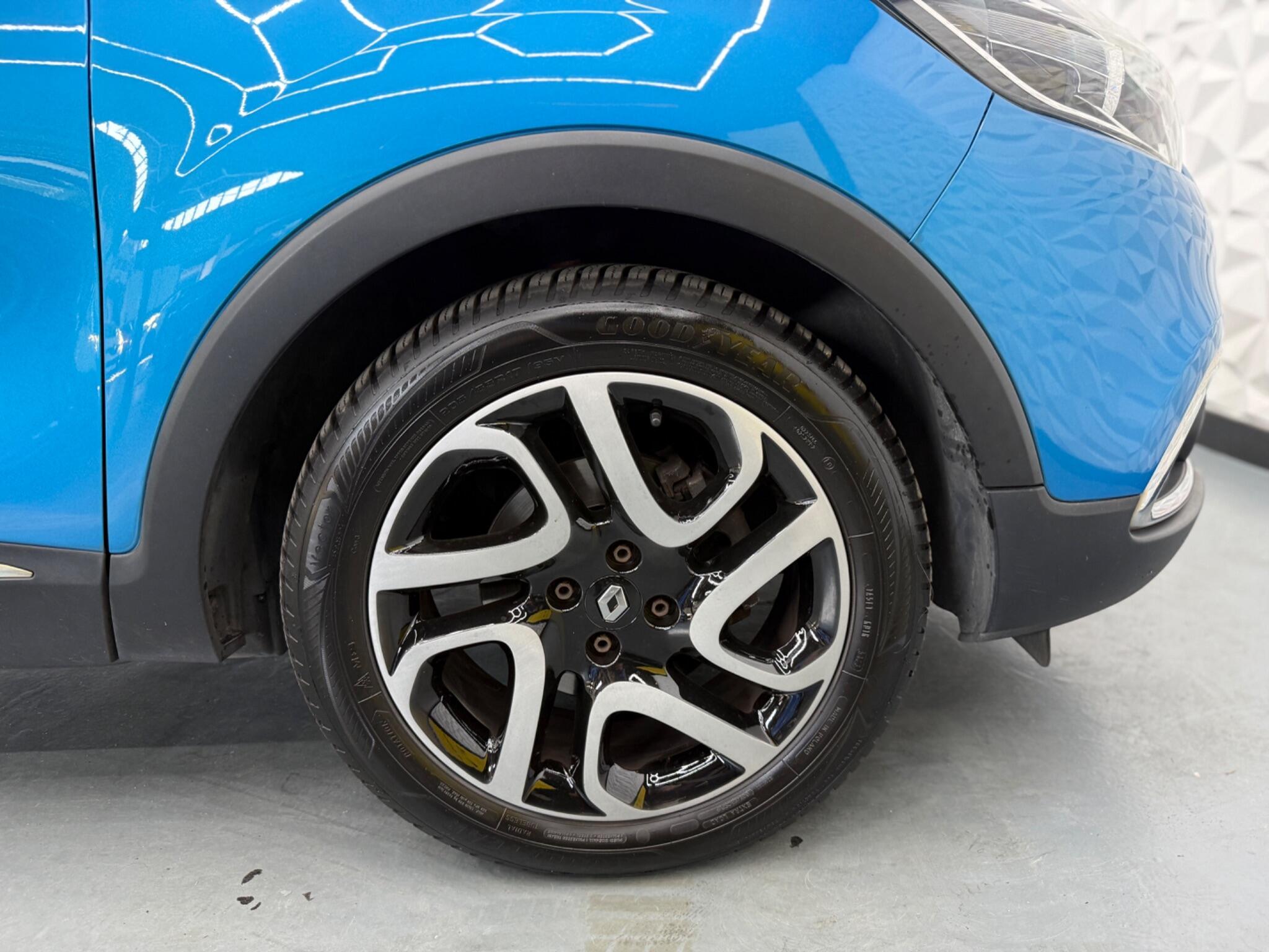Renault Captur - Image 14