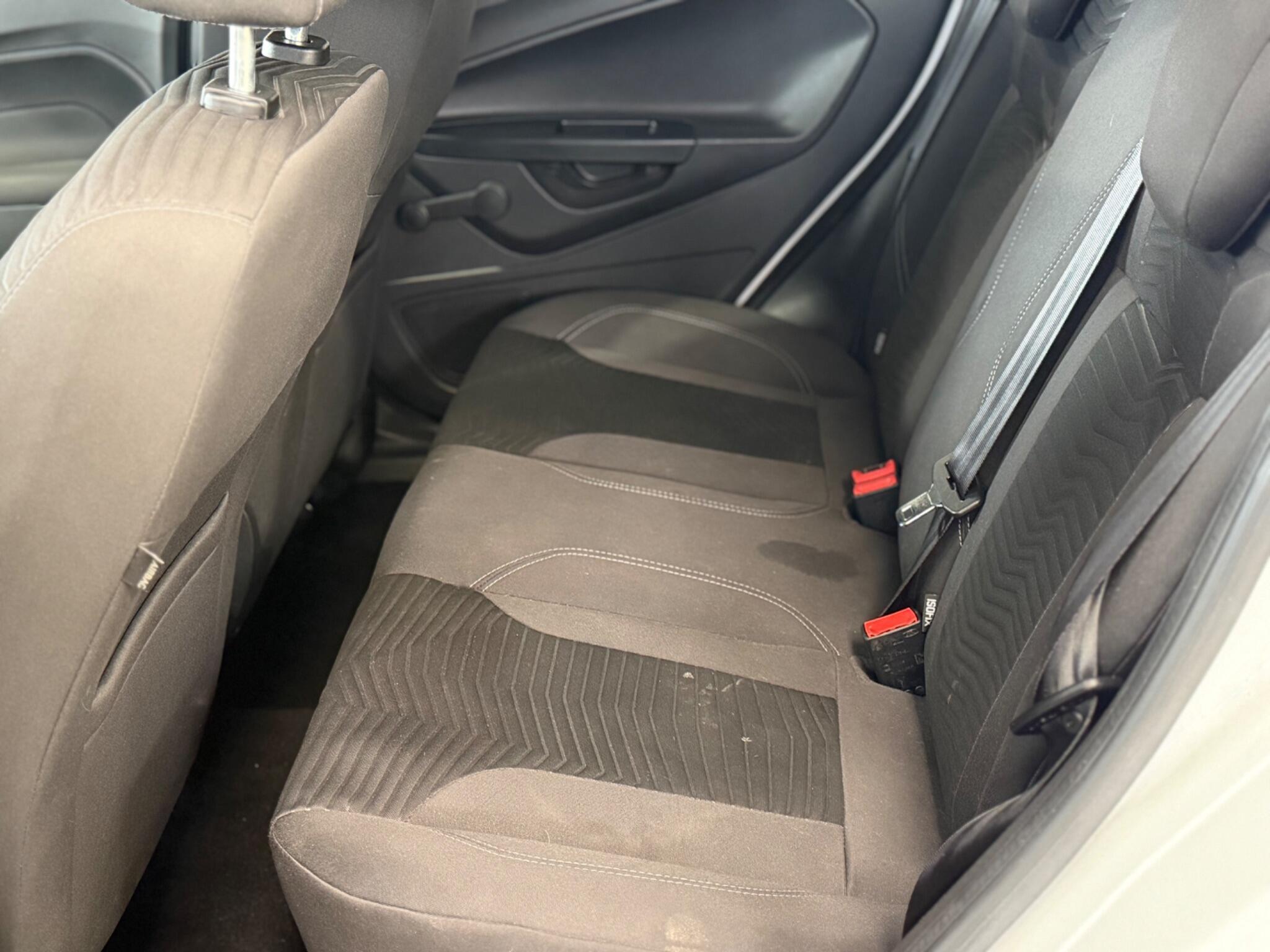 Ford Fiesta - Image 34