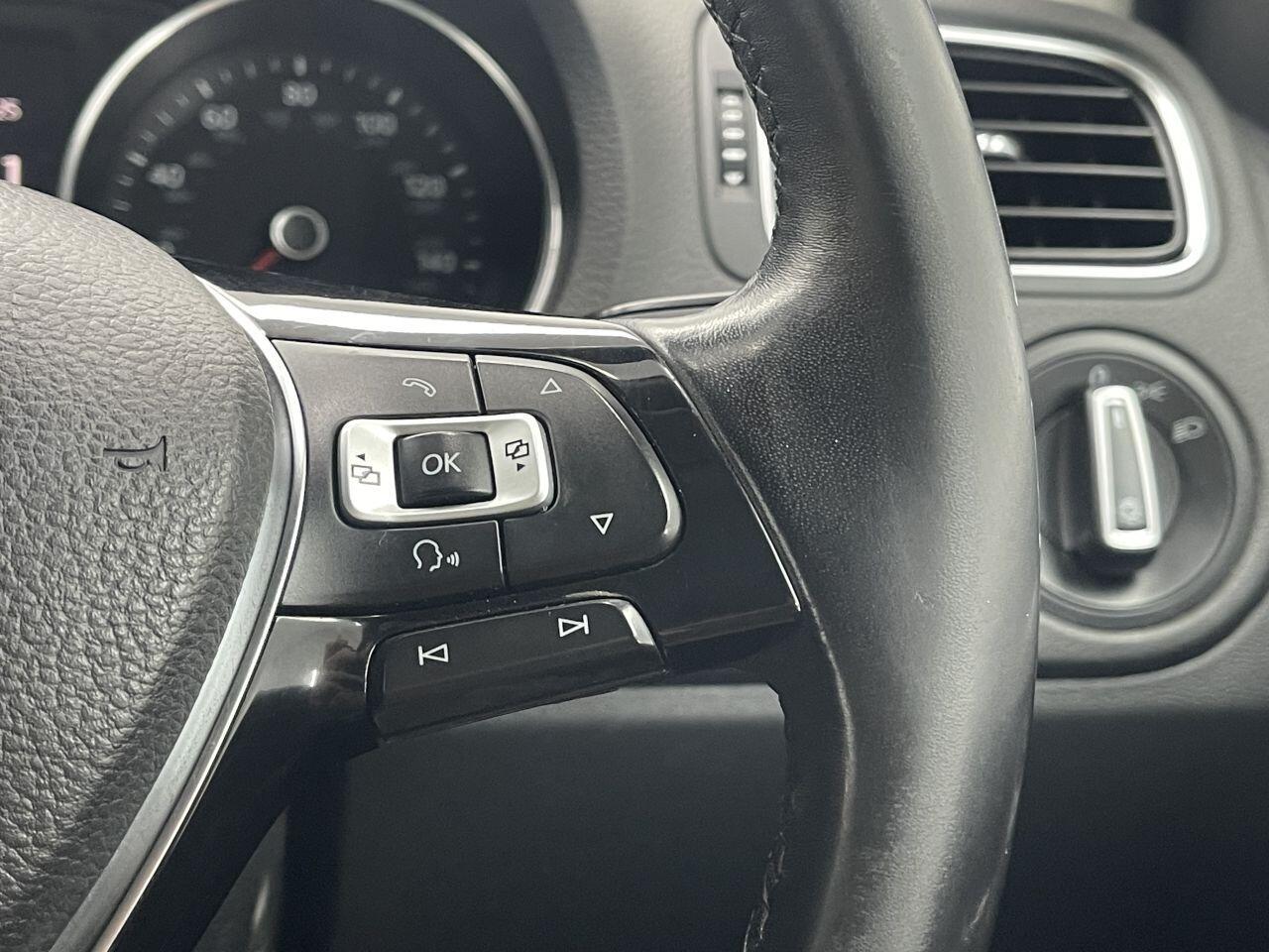 Volkswagen Polo - Image 31