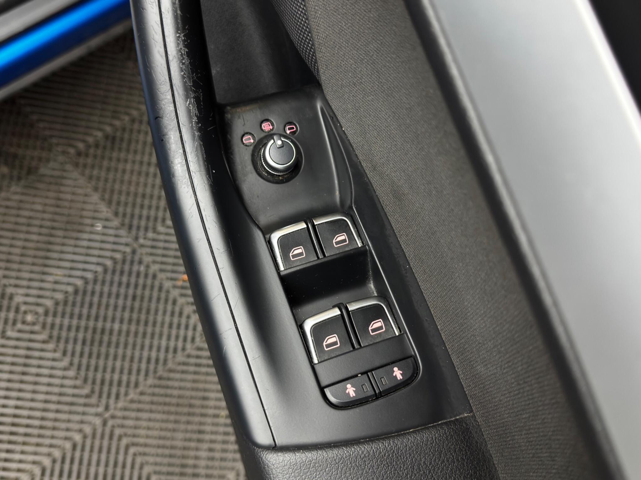 Audi Q3 - Image 41