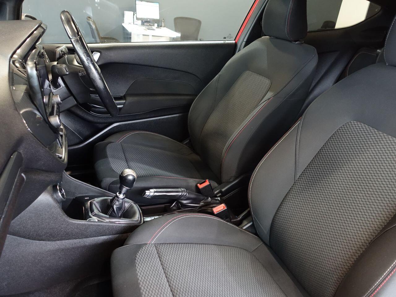 Ford Fiesta - Image 12