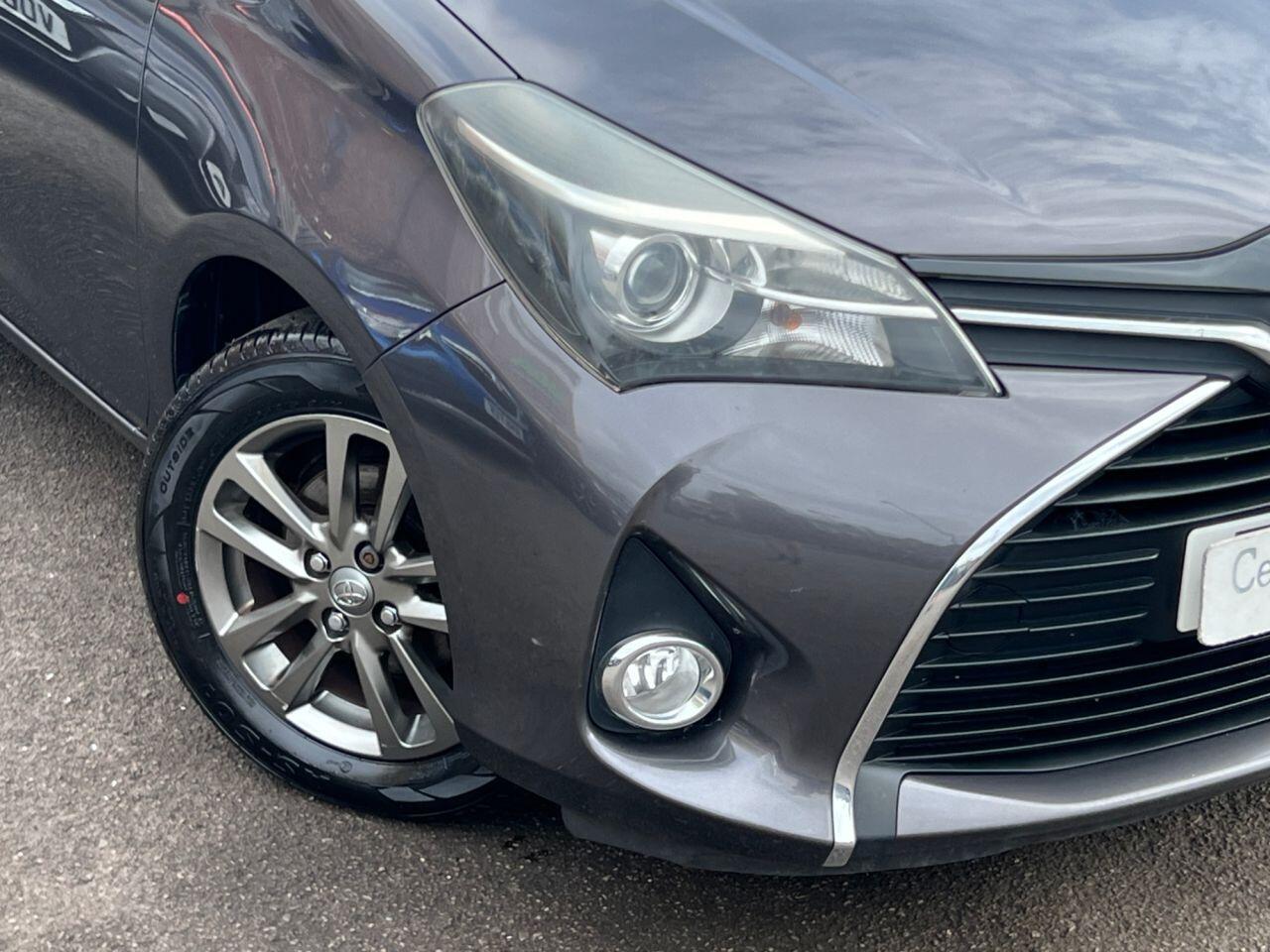 Toyota Yaris - Image 8