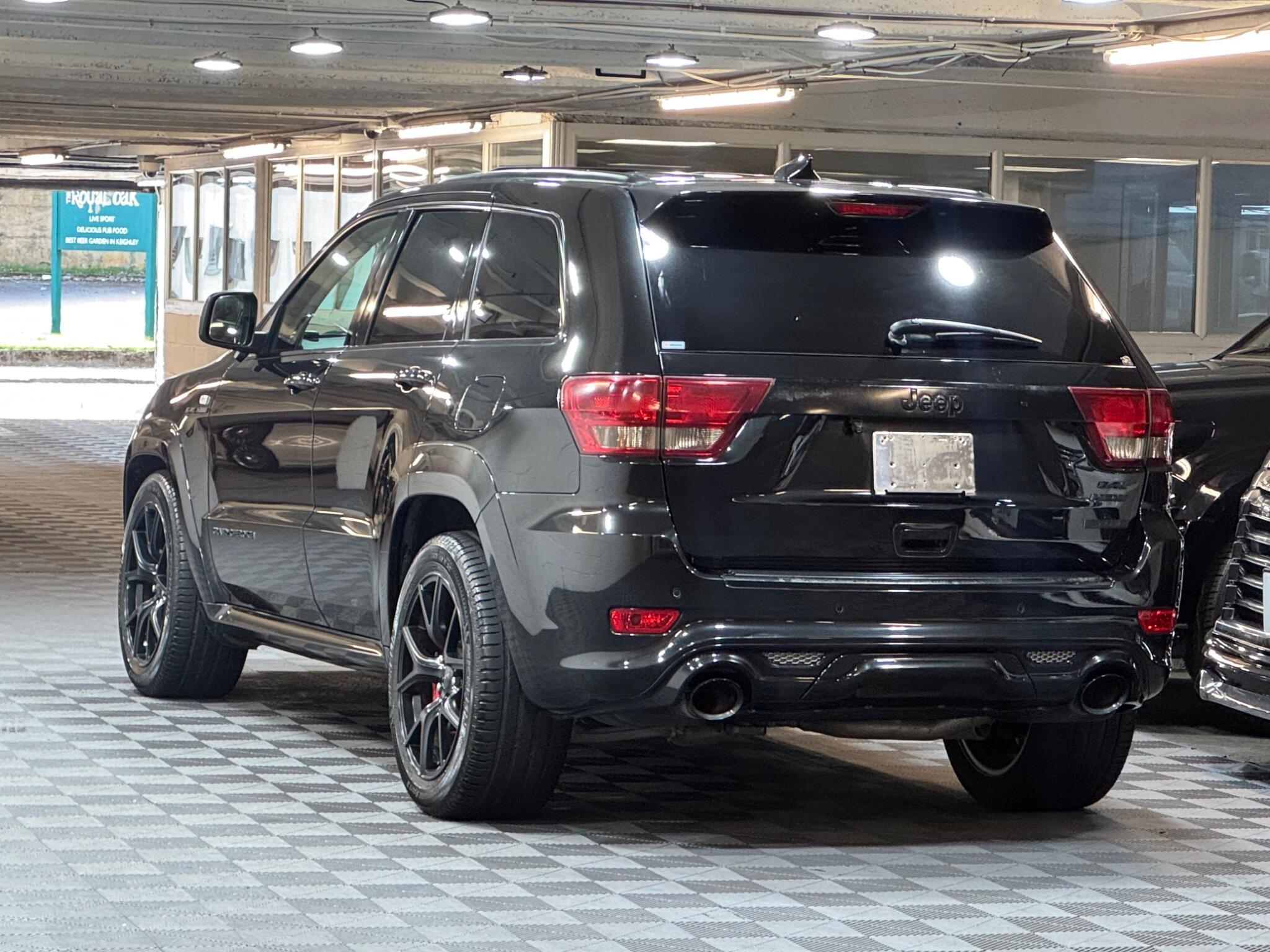 Jeep Grand Cherokee - Image 3