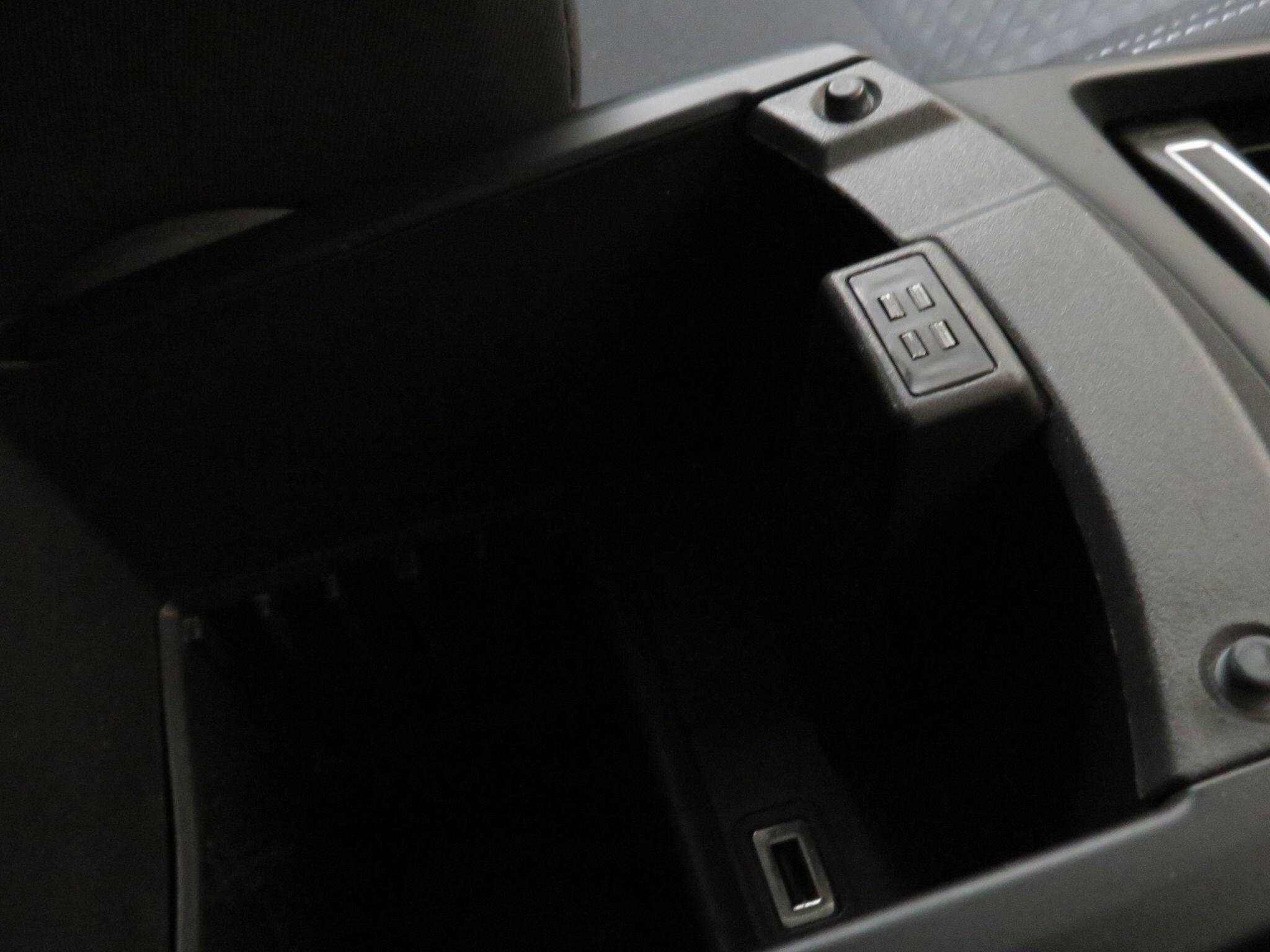 Ford C-MAX - Image 20