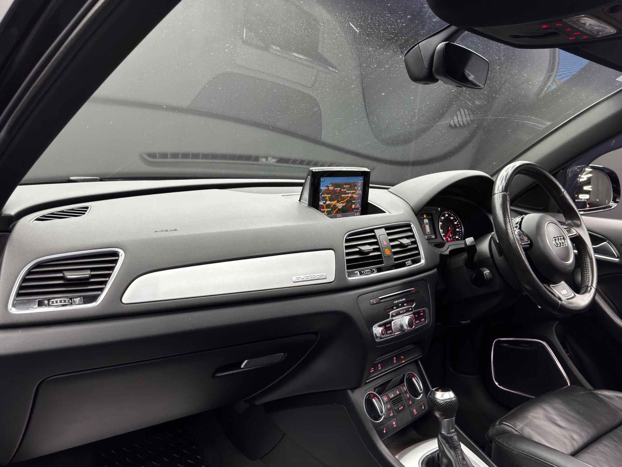 Audi Q3 - Image 11