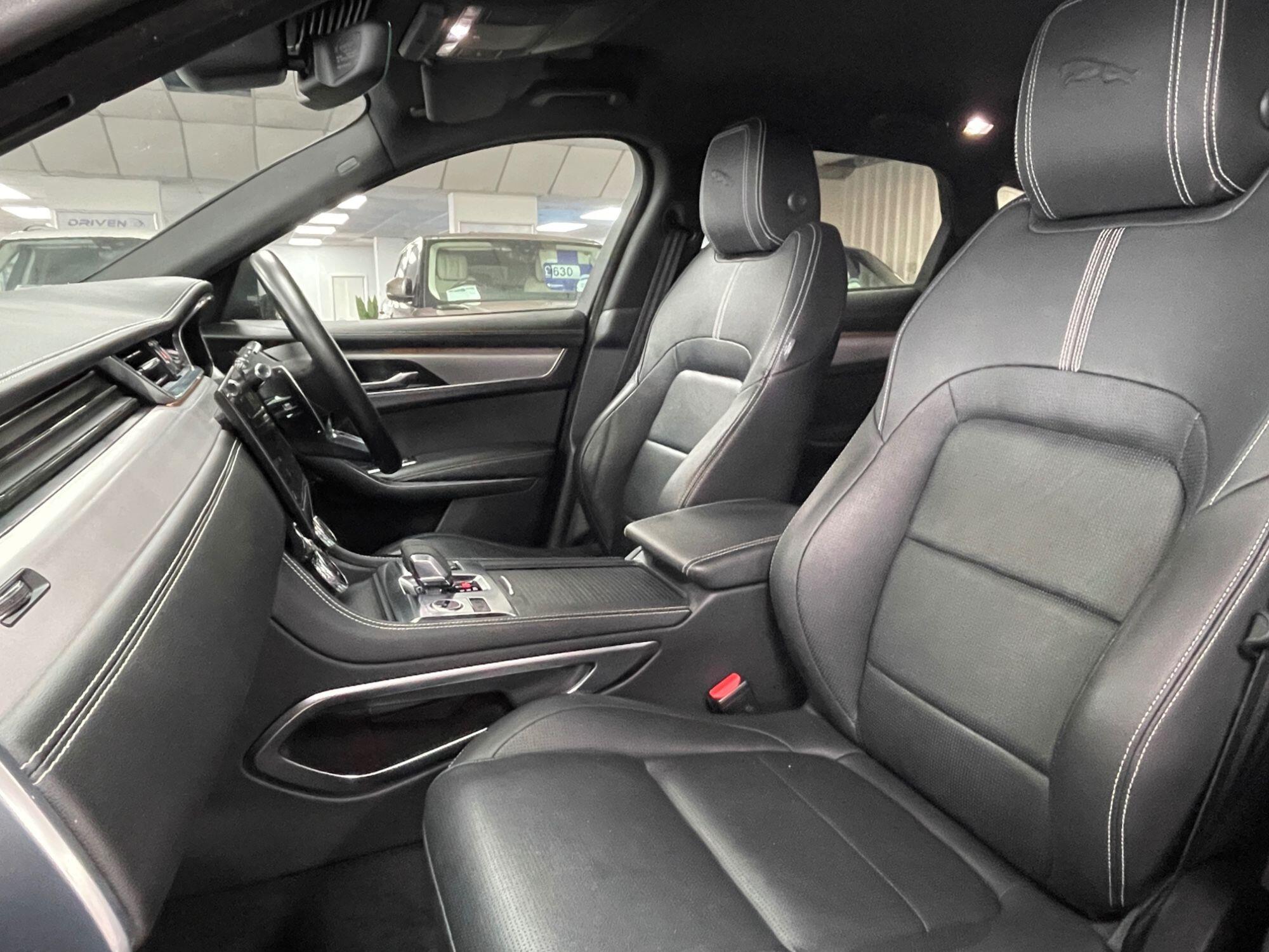 Jaguar F-Pace - Image 32