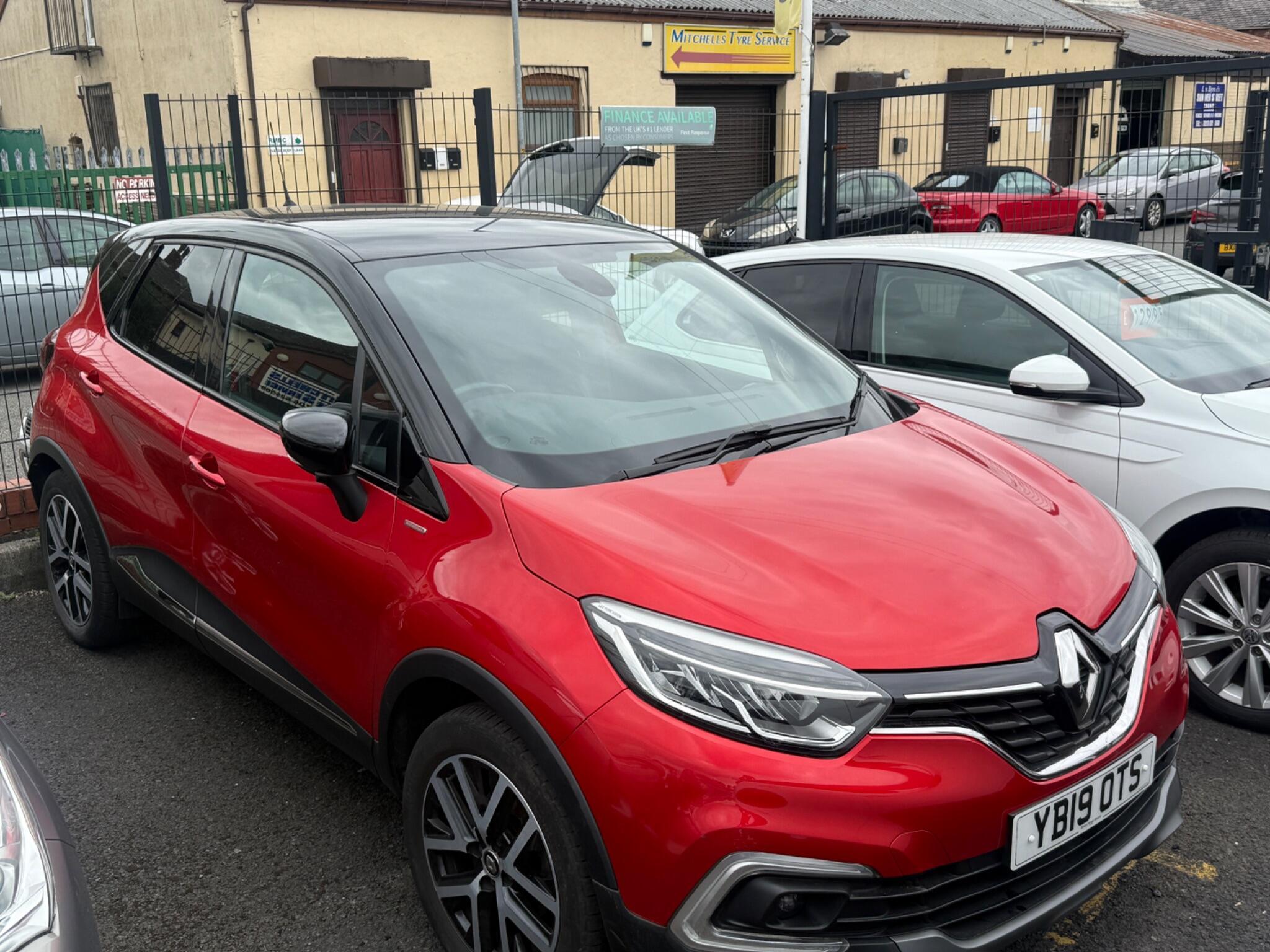 Renault Captur - Image 2