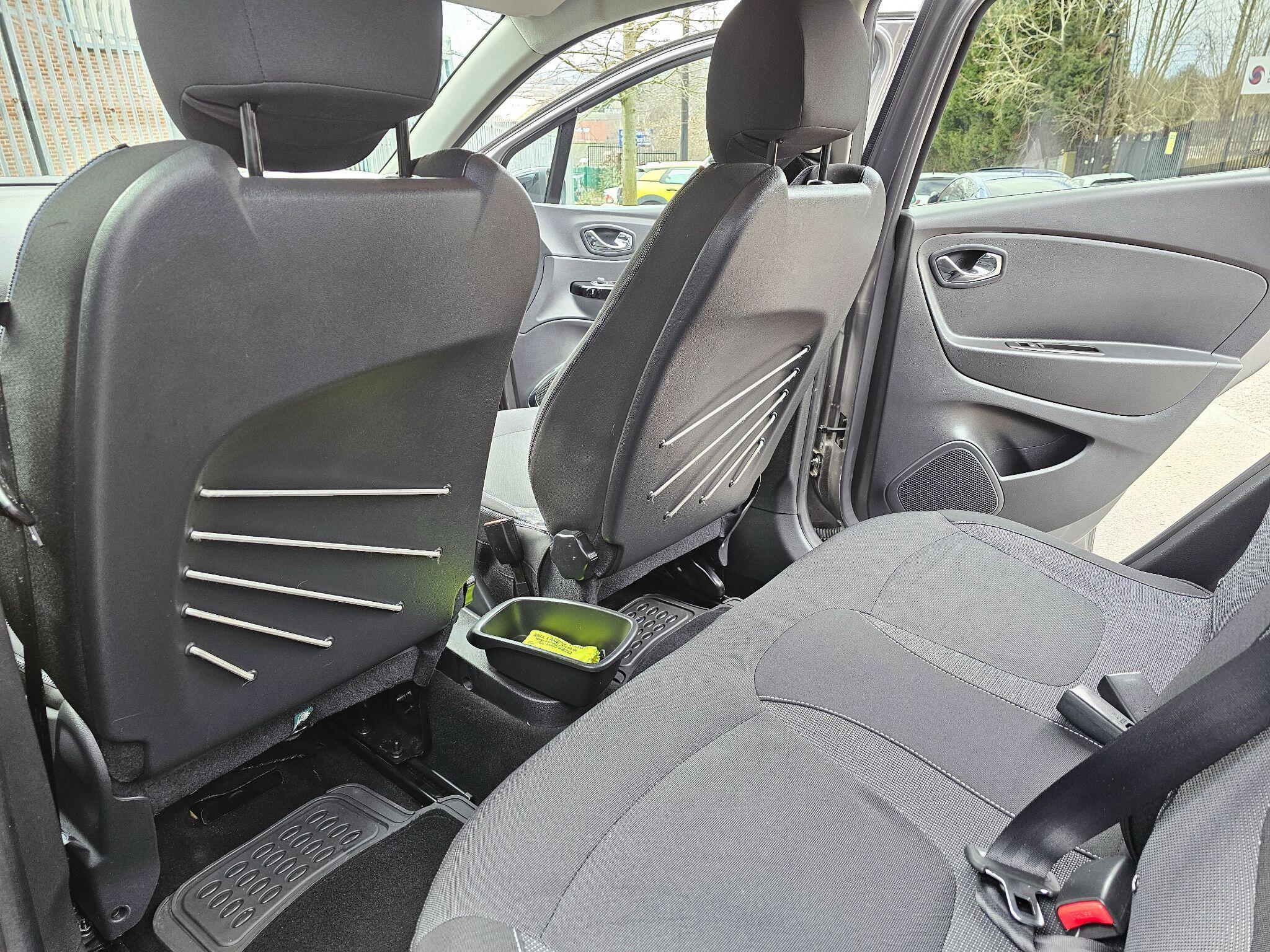 Renault Captur - Image 19