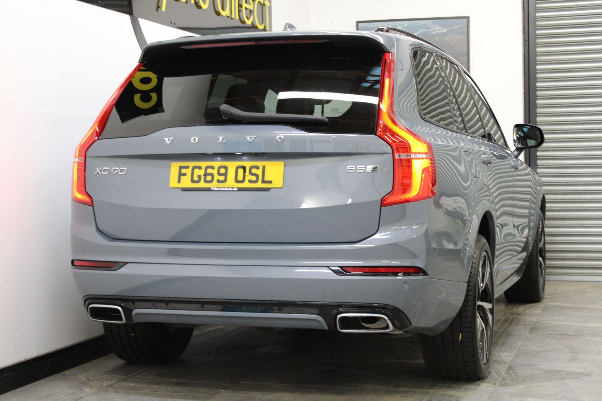 Volvo XC90 - Image 13