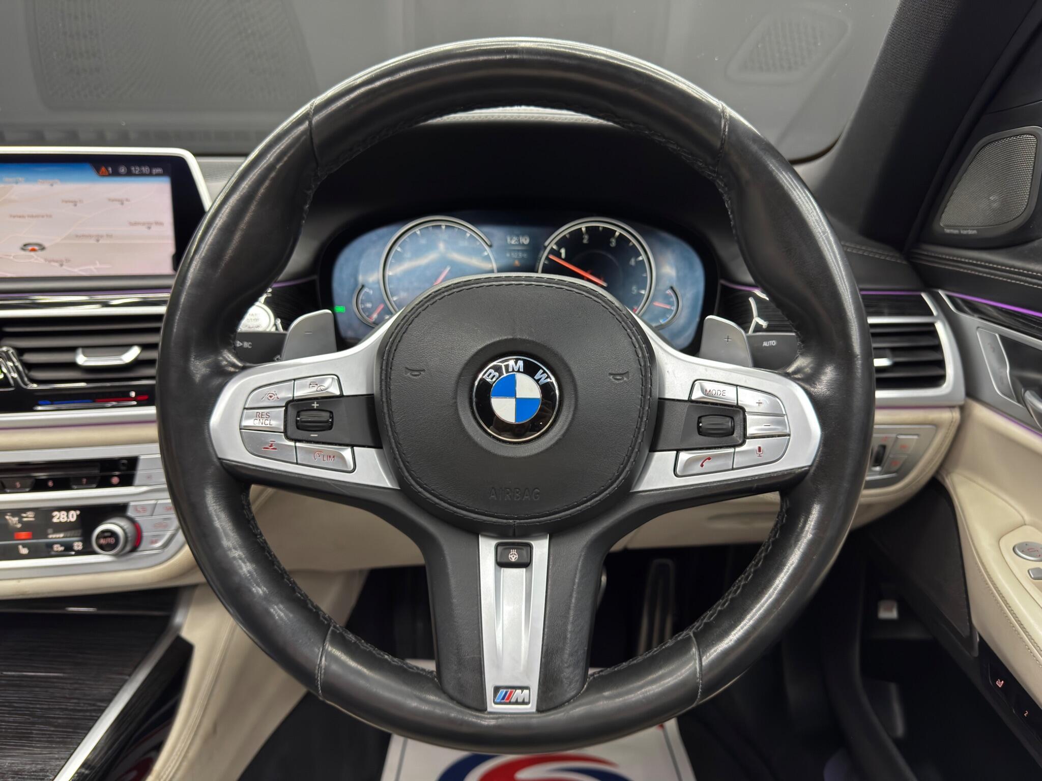 BMW 7 Series - Image 19