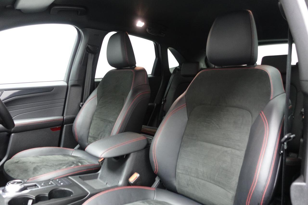 Ford Kuga - Image 17