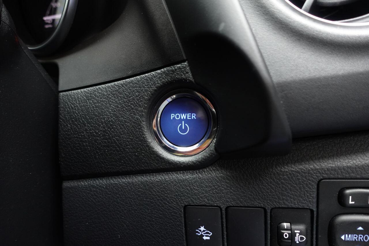 Toyota Auris - Image 35