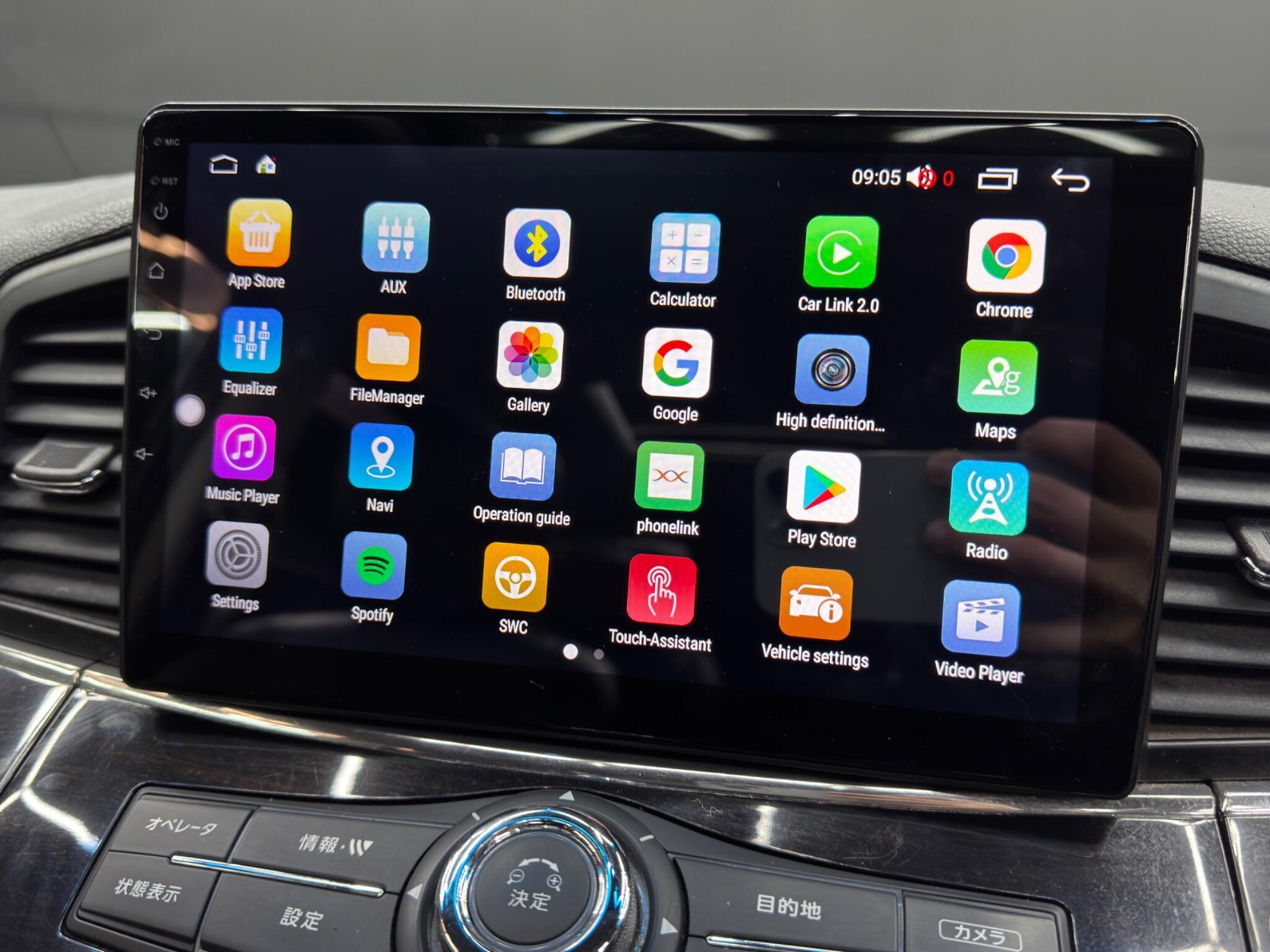 Nissan Elgrand - Image 30