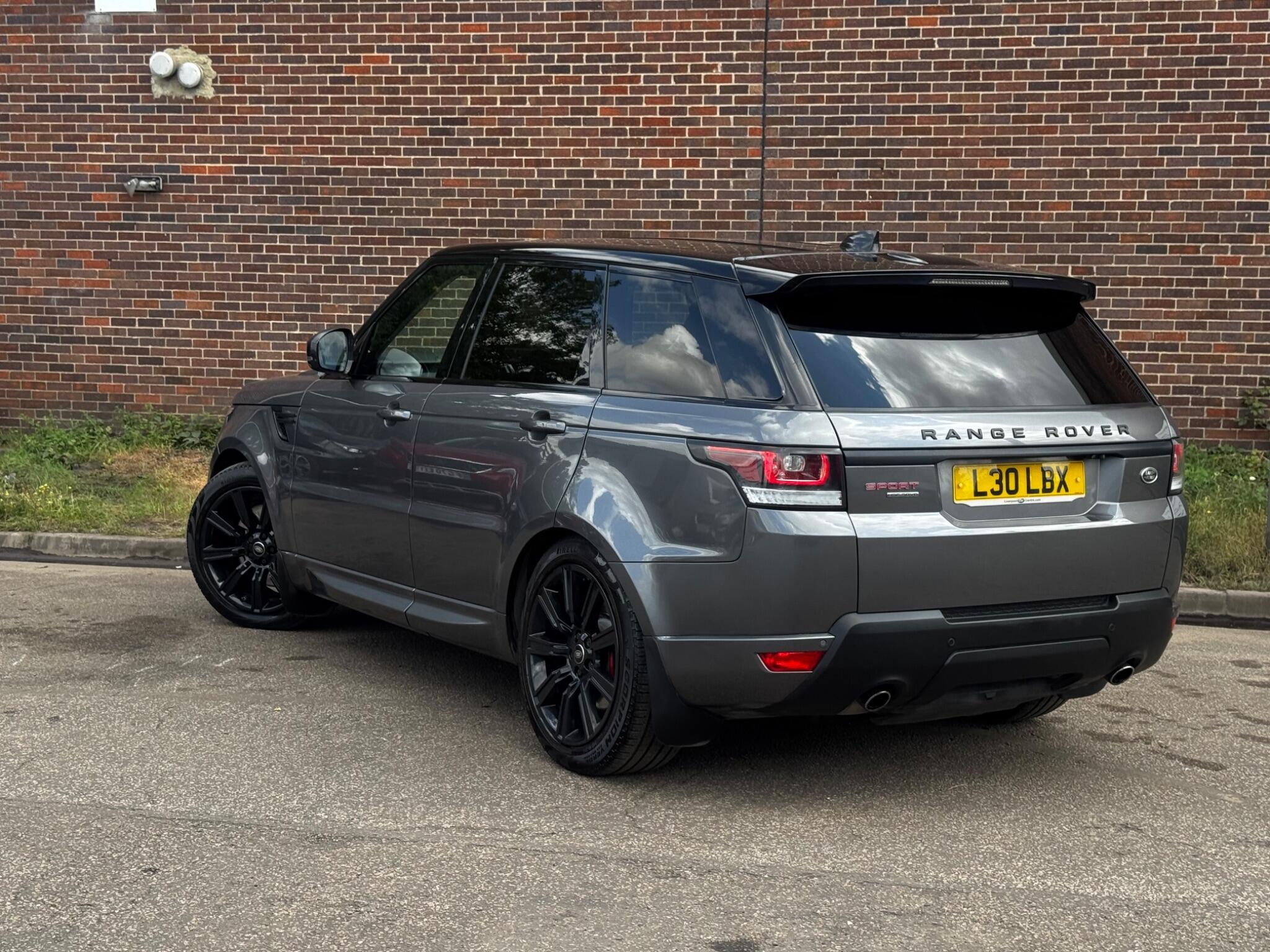 Land Rover RANGE ROVER SPORT - Image 11