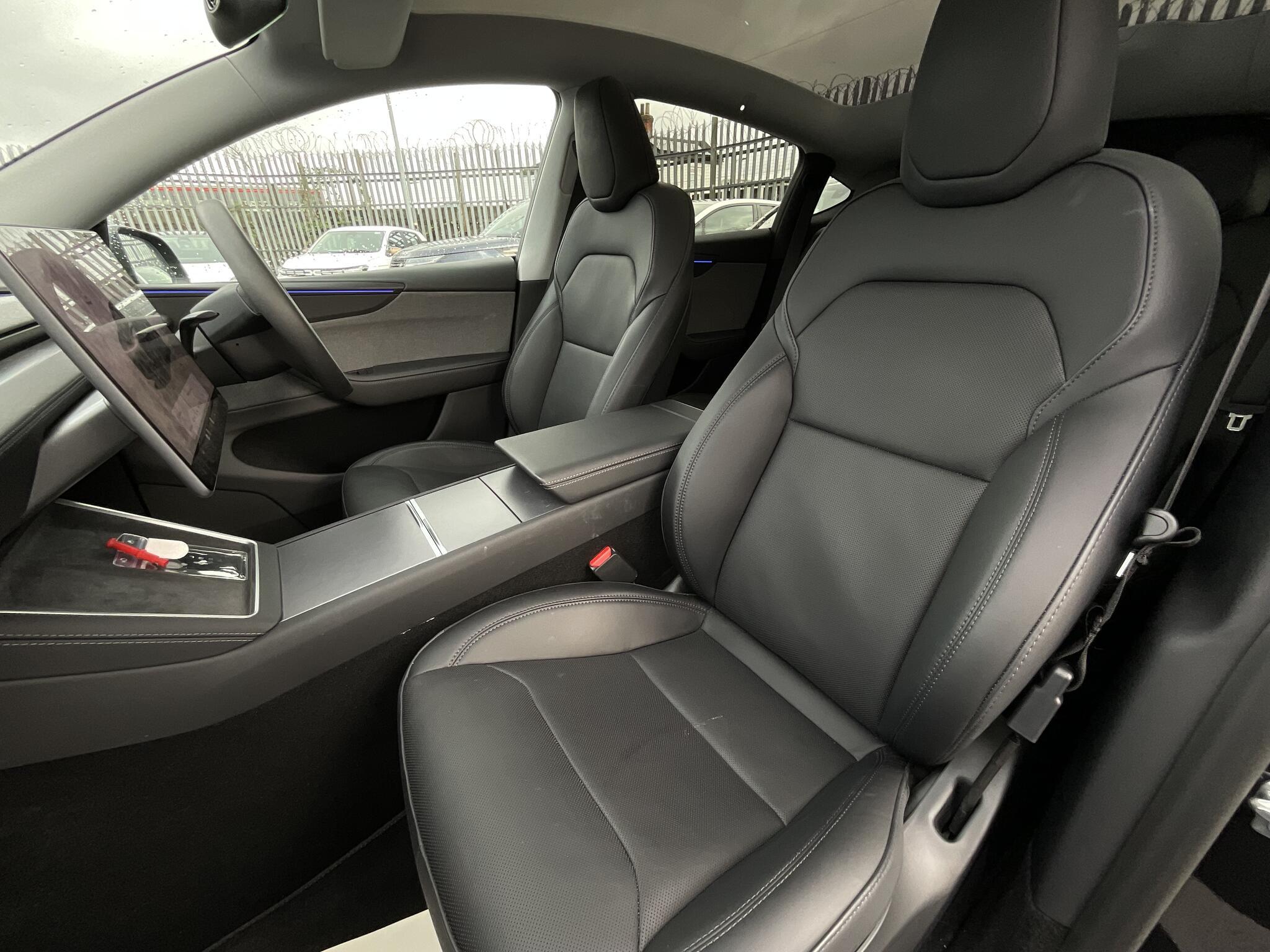 Tesla Model Y - Image 17
