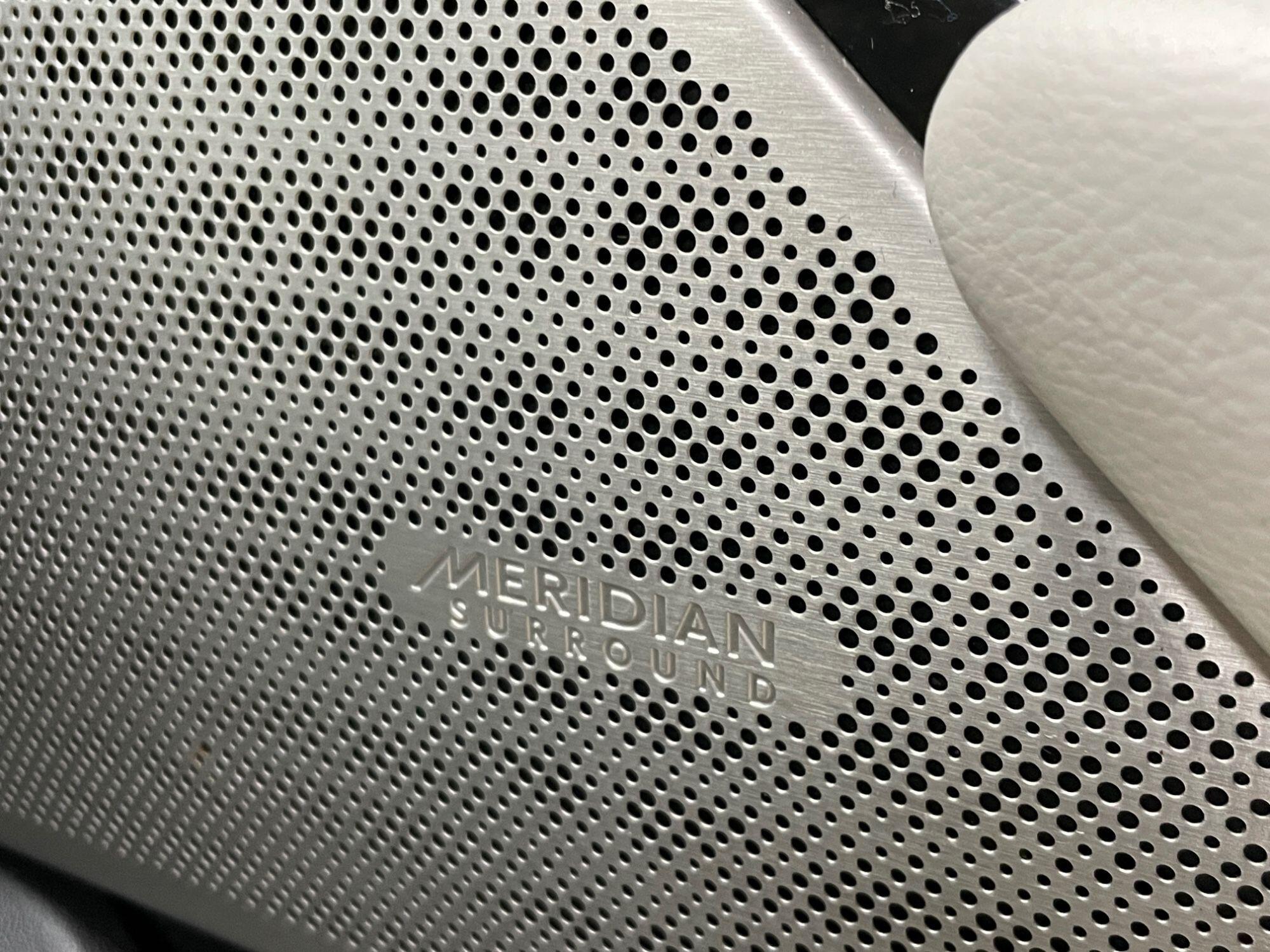 Land Rover Range Rover Velar - Image 26