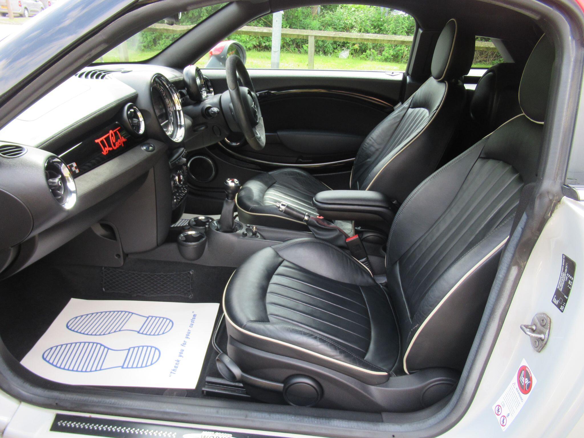 MINI Coupe - Image 9